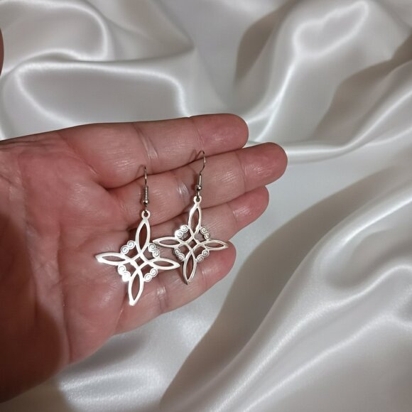 Witch Knot Silver Tone Dangle Earrings Stainless Steel Fashion NWOT - Picture 4 of 8